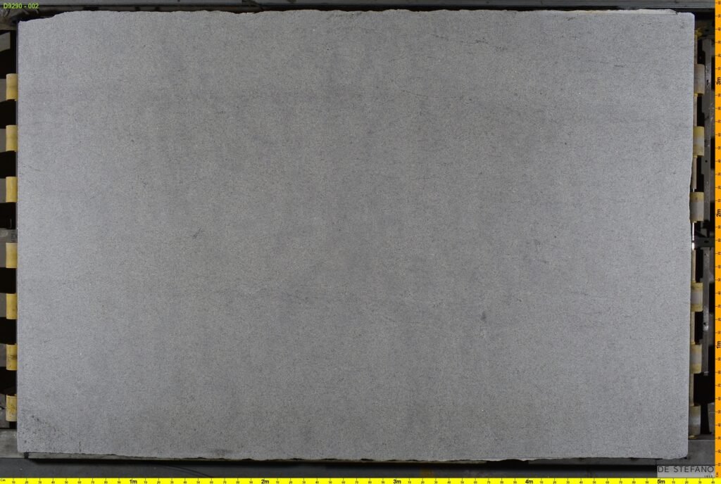 Instagram @picstone.br Granito Kashmir White chapa completa de vista frontal