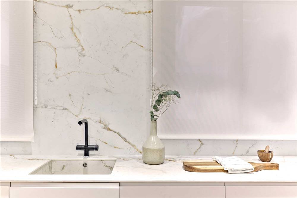Neolith Abu Dhabi - Alt
