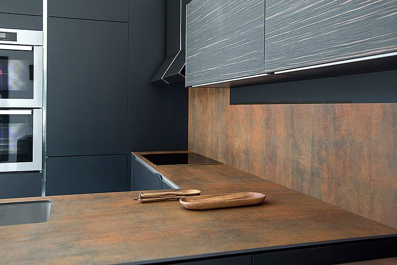 neolith-iron-corten-piedra-sinterizada-mesada-cocina-y-revestimiento Neolith Iron Corten, piedra sinterizada en mesada cocina y revestimiento
