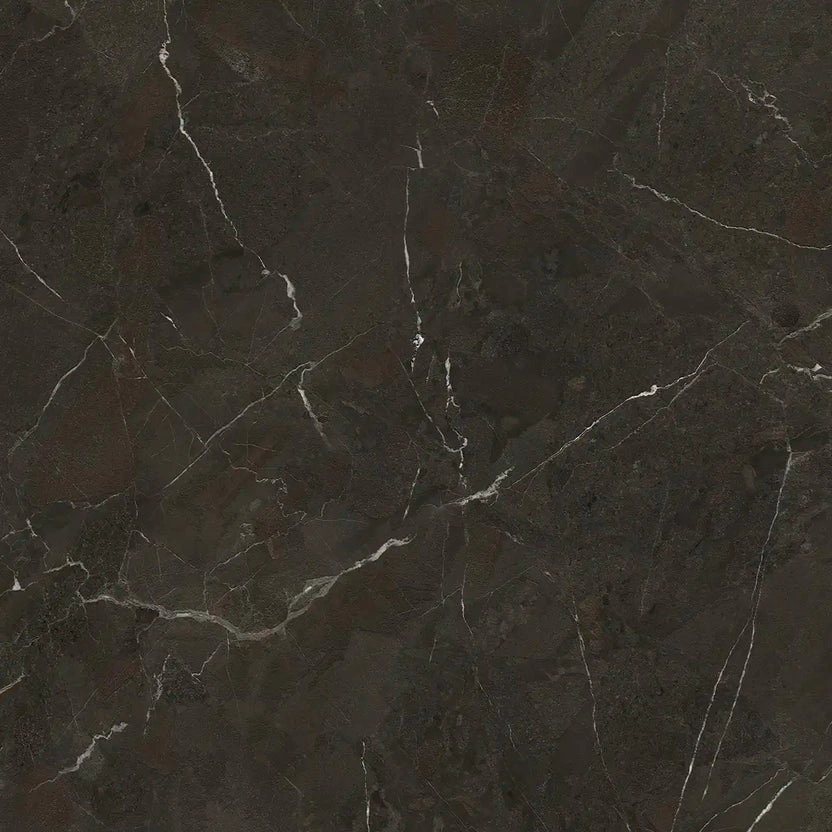 Purastone Prima Brescia Imperiale, superficie sinterizada oscura en tonos marrones, grises y beige con finas vetas claras, ideal para mesadas y revestimientos.